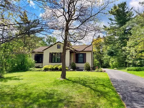 2814 E Royalton Rd, Brecksville, OH 44141