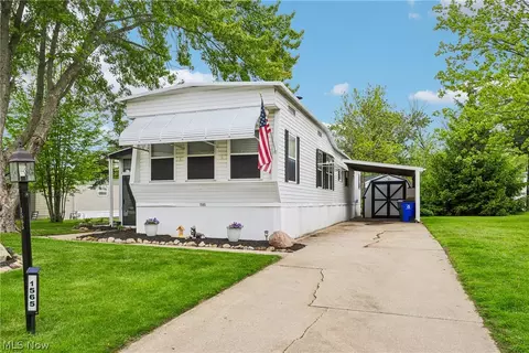 1565 Guenevere St, Streetsboro, OH 44241