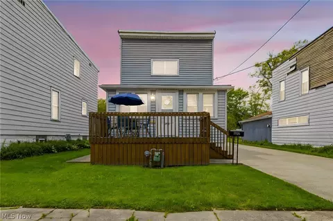 1723 Harbor Ave, Ashtabula, OH 44004 photo 2