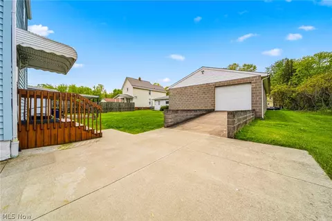 1723 Harbor Ave, Ashtabula, OH 44004 photo 5