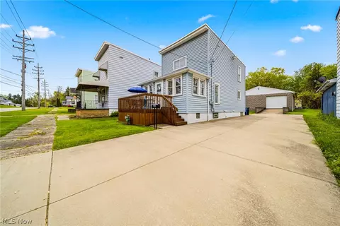 1723 Harbor Ave, Ashtabula, OH 44004 photo 4