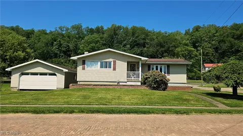 113 Main St, Rayland, OH 43943