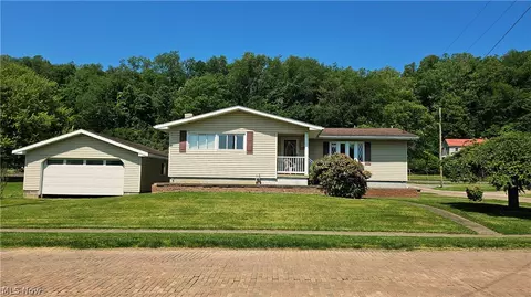 113 Main St, Rayland, OH 43943