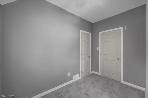 Bedroom - 1 Smith Ct, Elyria, OH 44035 photo 2 of 10