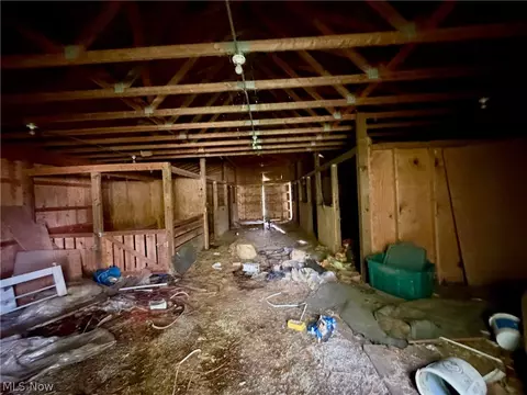 Entry Way - 9200 Horn Rd, Windham, OH 44288 photo 3 of 3