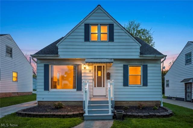 22 Natalie Rd, Bedford, OH 44146