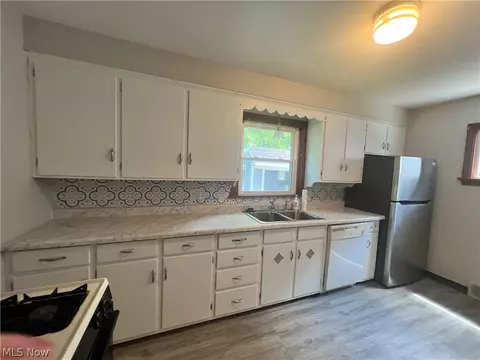 4814 Hope Ave, Ashtabula, OH 44004 photo 11