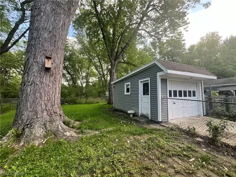 4814 Hope Ave, Ashtabula, OH 44004 photo 9