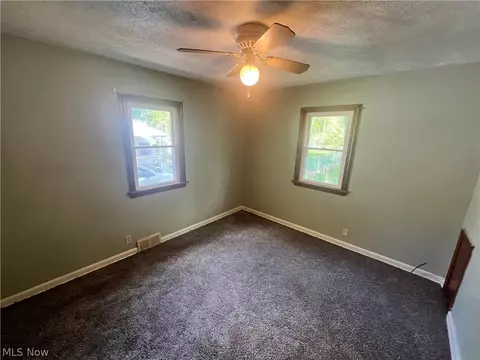 4814 Hope Ave, Ashtabula, OH 44004 photo 15