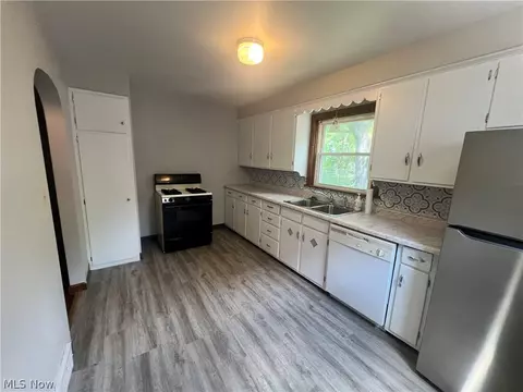 4814 Hope Ave, Ashtabula, OH 44004 photo 12