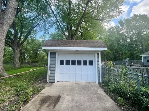 4814 Hope Ave, Ashtabula, OH 44004 photo 10