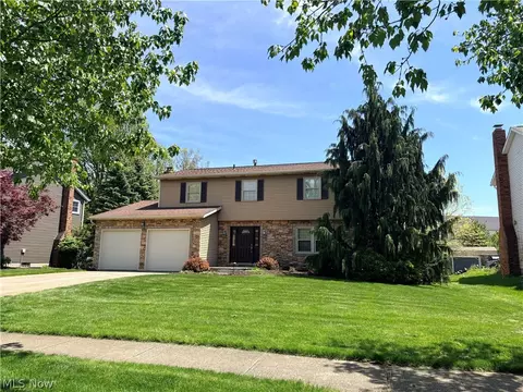 1154 Waterbury Dr, Medina, OH 44256