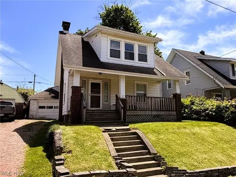 1502 25th St NW, Canton, OH 44709