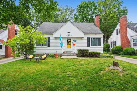2044 26th St, Cuyahoga Falls, OH 44223