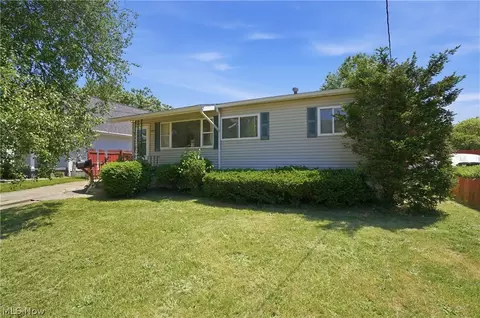 2967 Stockton Ave, Akron, OH 44314