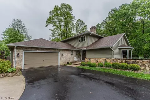 5777 Lockwood Blvd, Youngstown, OH 44512