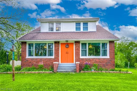 1682 S County Line Rd, Geneva, OH 44041