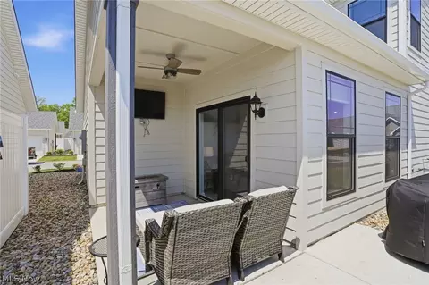 Exterior - 5009 Coventry Cir, Huron, OH 44839 photo 6 of 7