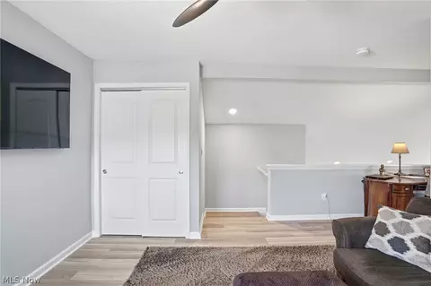 Entry Way - 5009 Coventry Cir, Huron, OH 44839 photo 5 of 5
