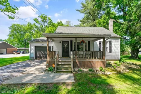 1521 W Park Ave, Niles, OH 44446