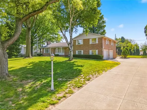 3410 Lindbergh Ave NW, Canton, OH 44718