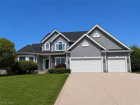 1132 Windward Ln, Kent, OH 44240