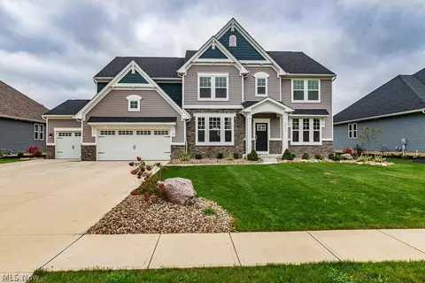 36603 Amalfi Rd, North Ridgeville, OH 44039