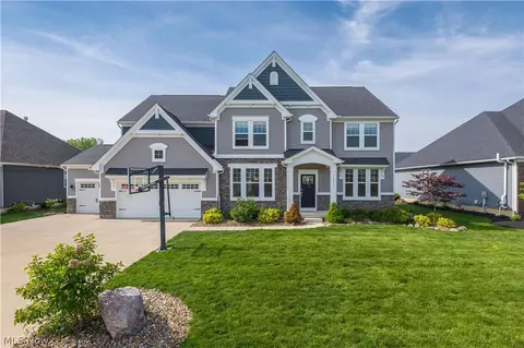 36603 Amalfi Rd, North Ridgeville, OH 44039