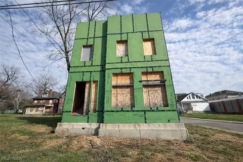 760 Mcallister Ave, Columbus, OH 43205