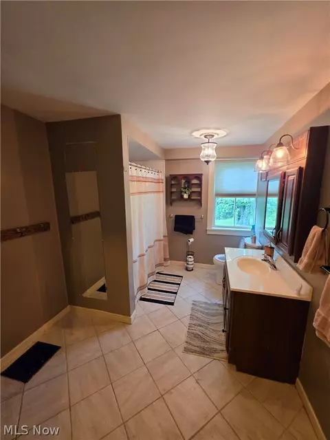 Bath - 3858 Waterloo Rd, Randolph, OH 44265 photo 1 of 3