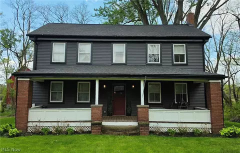 3858 Waterloo Rd, Randolph, OH 44265