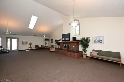Living - 839 Sutton Pl, Akron, OH 44313 photo 5 of 6