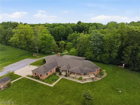 6223 Mccann Rd, East Rochester, OH 44625