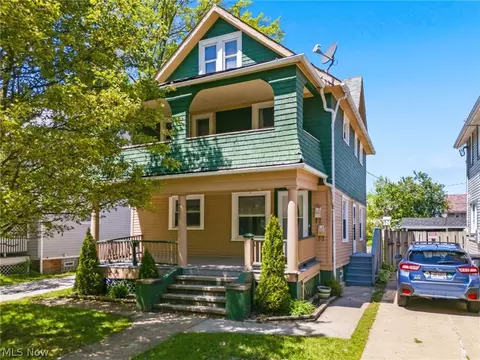 14520 Bayes Ave, Lakewood, OH 44107