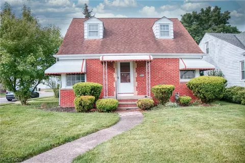 7507 Arden Ave, Parma, OH 44129