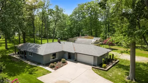25983 Hilliard Blvd, Westlake, OH 44145
