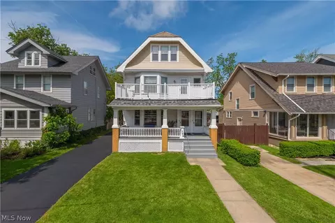 1296 Cook Ave, Lakewood, OH 44107