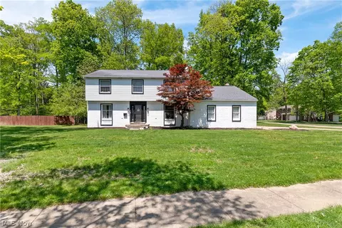 875 Smokerise Dr, Medina, OH 44256