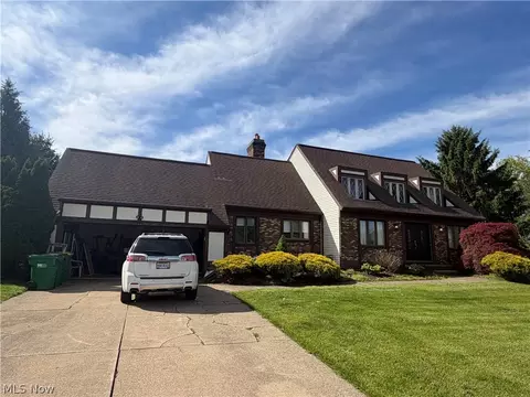 10366 Barchester Dr, Concord Twp, OH 44077