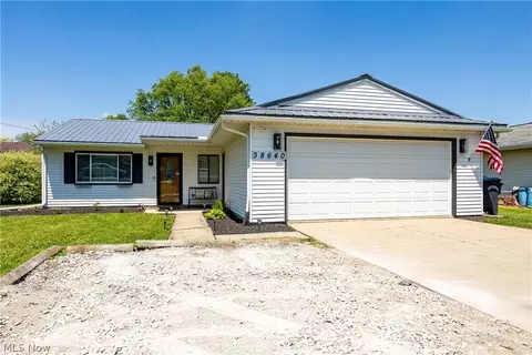 38640 Chestnut Ridge Rd, Elyria, OH 44035