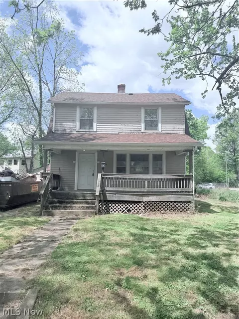 1174 Mercer Ave, Akron, OH 44307