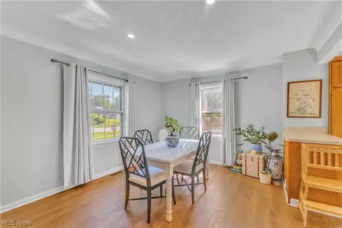 950 E Sprague Rd, Broadview Heights, OH 44147 photo 6