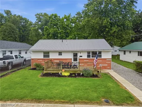 62 Joy Ave, Delaware, OH 43015