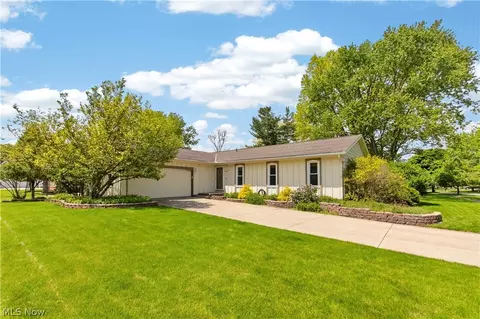 3519 Monterey Cir, Brunswick, OH 44212