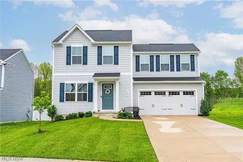 1427 Wood Fern Dr, Akron, OH 44312