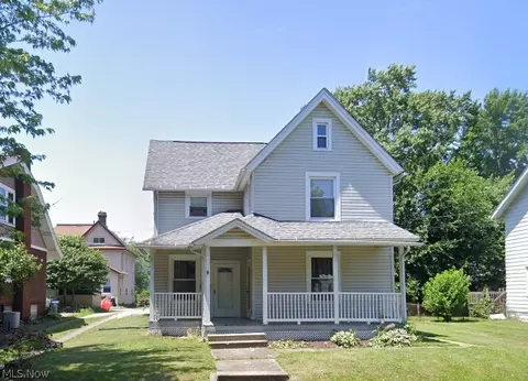 211 Parkview St NE, Massillon, OH 44646