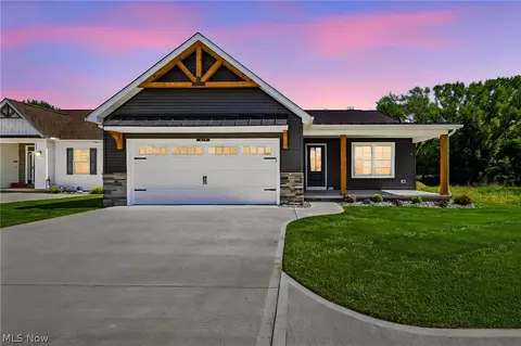975 Lake Rd, Conneaut, OH 44030