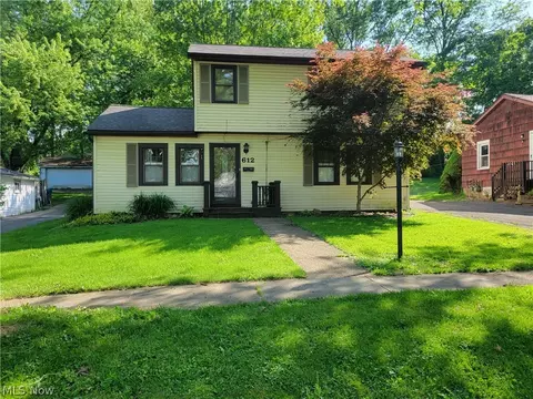 612 Cuyahoga St, Kent, OH 44240