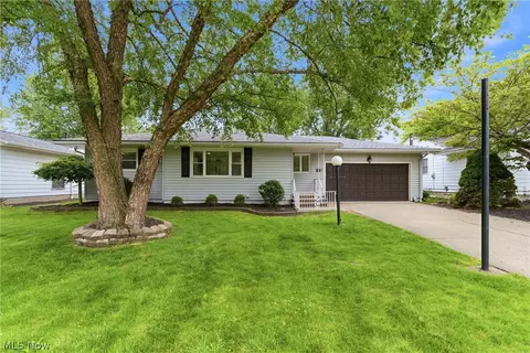 537 Randall Rd, Elyria, OH 44035 photo 5