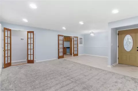 537 Randall Rd, Elyria, OH 44035 photo 11